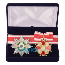 Знак и звезда ордена святого Станислава в подарочном футляре. Муляжи